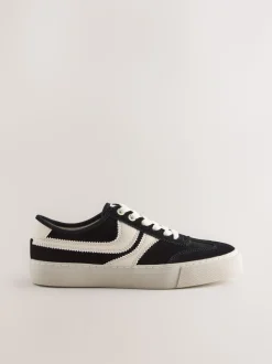 Zwart - Forever Comfort® Suede Side Stripe Skater Lace Up Trainers