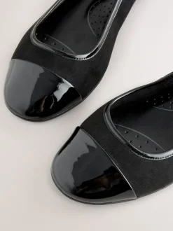 Zwart - Forever Comfort® Toe Cap Ballerina Shoes