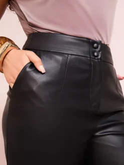 Zwart - Friends Like These X Lucy Mecklenburgh Faux Leather Tailored Wide Leg Trousers
