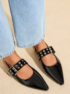 Zwart - Friends Like These Buckle Slingback Pointed Toe Faux Patent Leather Ballerina Shoes