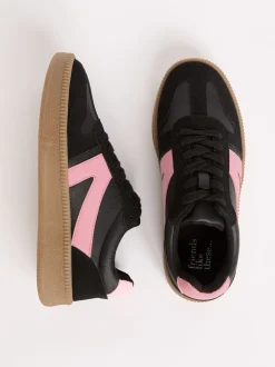 Zwart - Friends Like These Lace Up Retro Gumsole Sports Trainers
