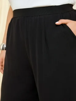 Zwart - Friends Like These broek met elastische taille en wijde pijpen