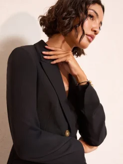 Zwart - Friends Like These Cinched Waist Blazer