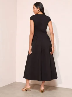 Zwart - Friends Like These Square Neck Sculpting Stretch Midaxi Dress