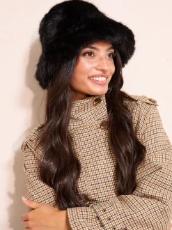 Zwart - Friends Like These Faux Fur Bucket Hat