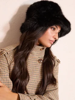Zwart - Friends Like These Faux Fur Bucket Hat