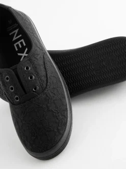 Zwart - Geborduurde veterloze canvas instapsneakers