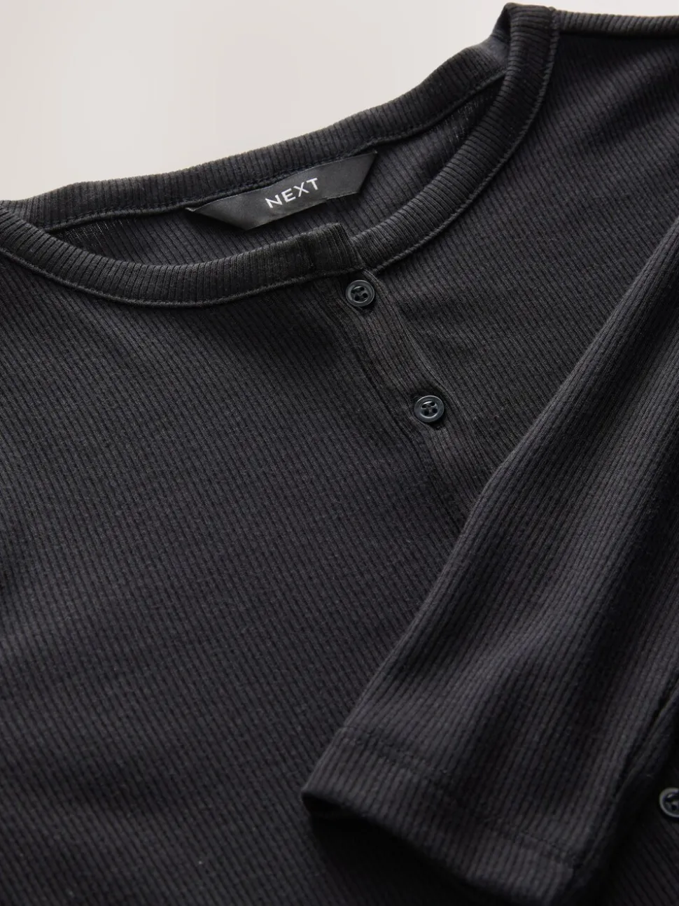 Zwart - Geribbelde Henley-bodysuit met lange mouwen