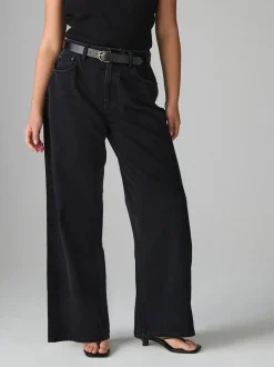 Zwart - Jeans met zandloperpasvorm en wijde pijpen