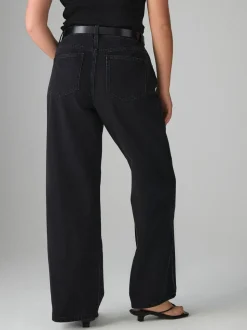 Zwart - Jeans met zandloperpasvorm en wijde pijpen