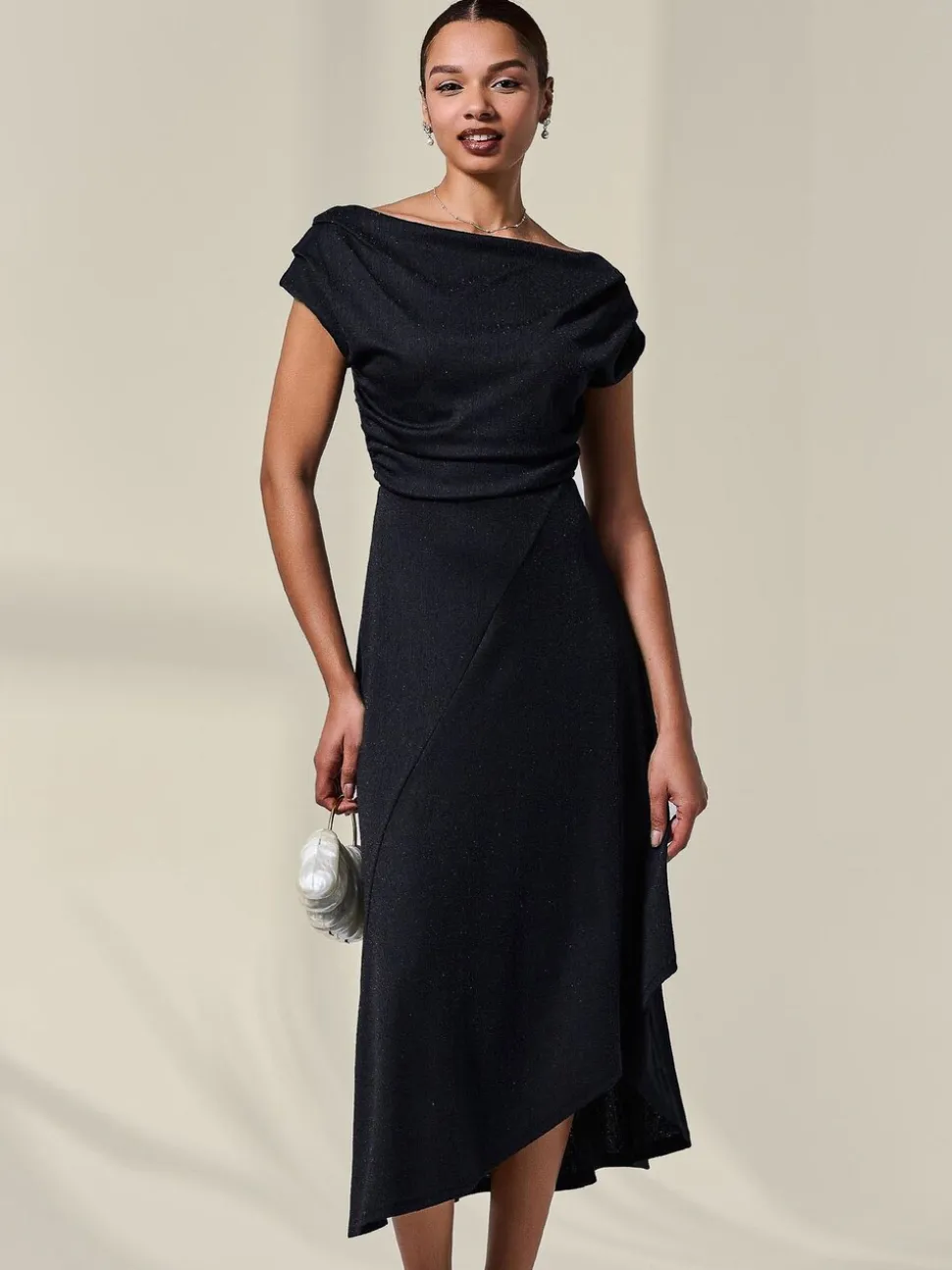 Zwart - Jolie Moi Asymmetric Draped Midi Dress