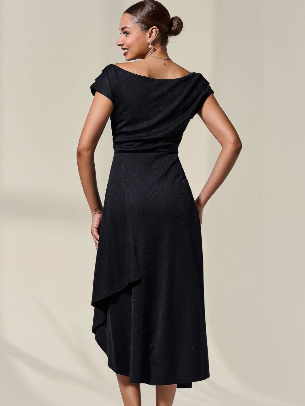 Zwart - Jolie Moi Asymmetric Draped Midi Dress