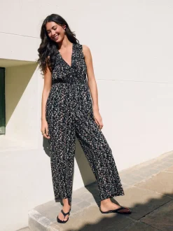 Zwart - Jumpsuit met wijduitlopende pijpen