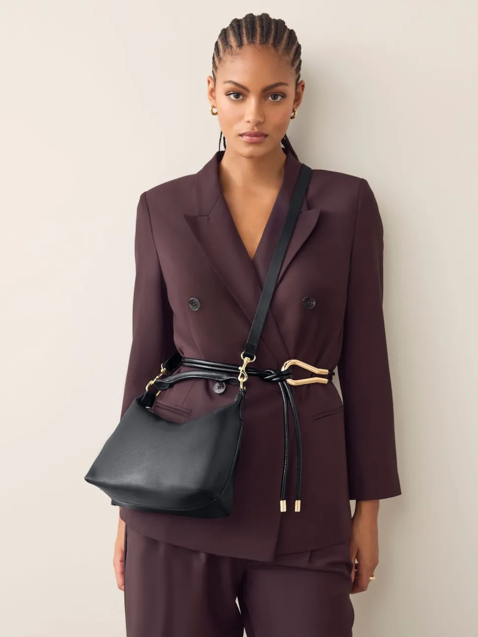Zwart - Leather Scooped Hand Held Bag