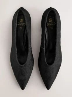 Zwart - Leren schoenen met spitse neus en lage blokhakken