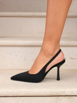 Zwart - Linzi Dash Slingback Court Heels