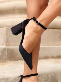 Zwart - Linzi Glam Classic Pointed Court Heels