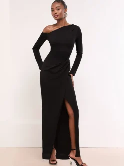 Zwart - Lipsy - Lange jurk met lange mouwen, blote schouders en gerimpelde taille