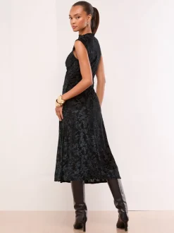 Zwart - Lipsy Velvet Devore Splice mouwloze fit en flare midi-jurk