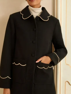 Zwart - Love & Roses Mid Length Scallop Trim Dolly Coat
