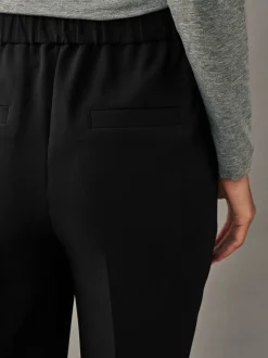 Zwart - Modieus gesneden bootcut broek