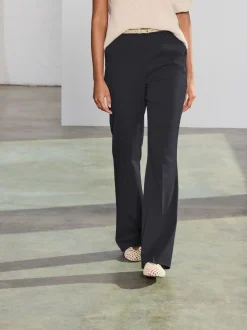 Zwart - Modieus gesneden bootcut broek