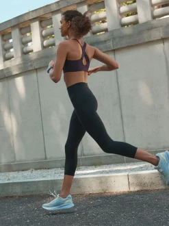 Zwart - Next Active Sports - Vormgevende Dry Tech-midi-legging met buikcorrectie en hoge taille