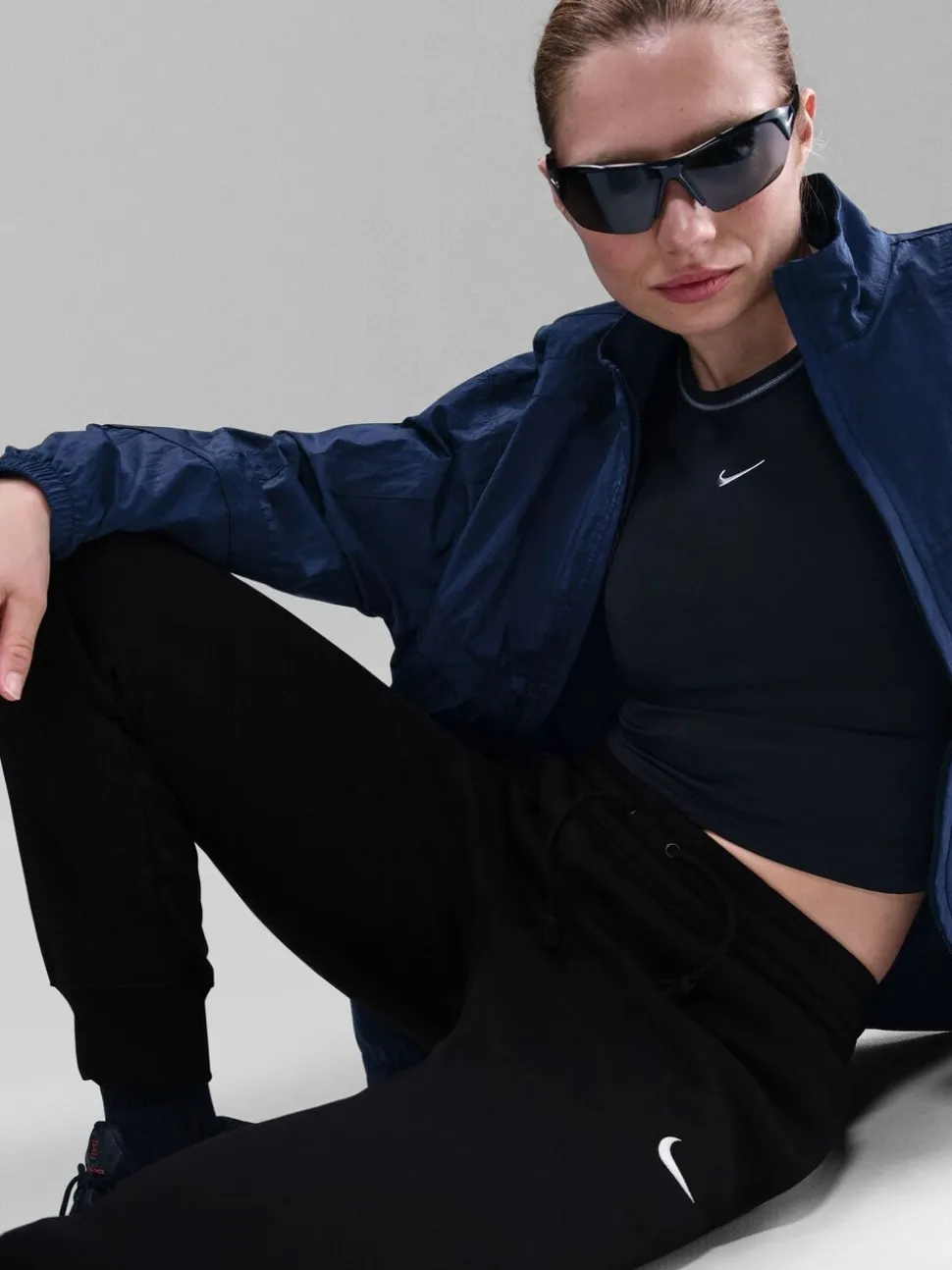 Zwart - Nike Phoenix fleece joggingbroek met halfhoge taille