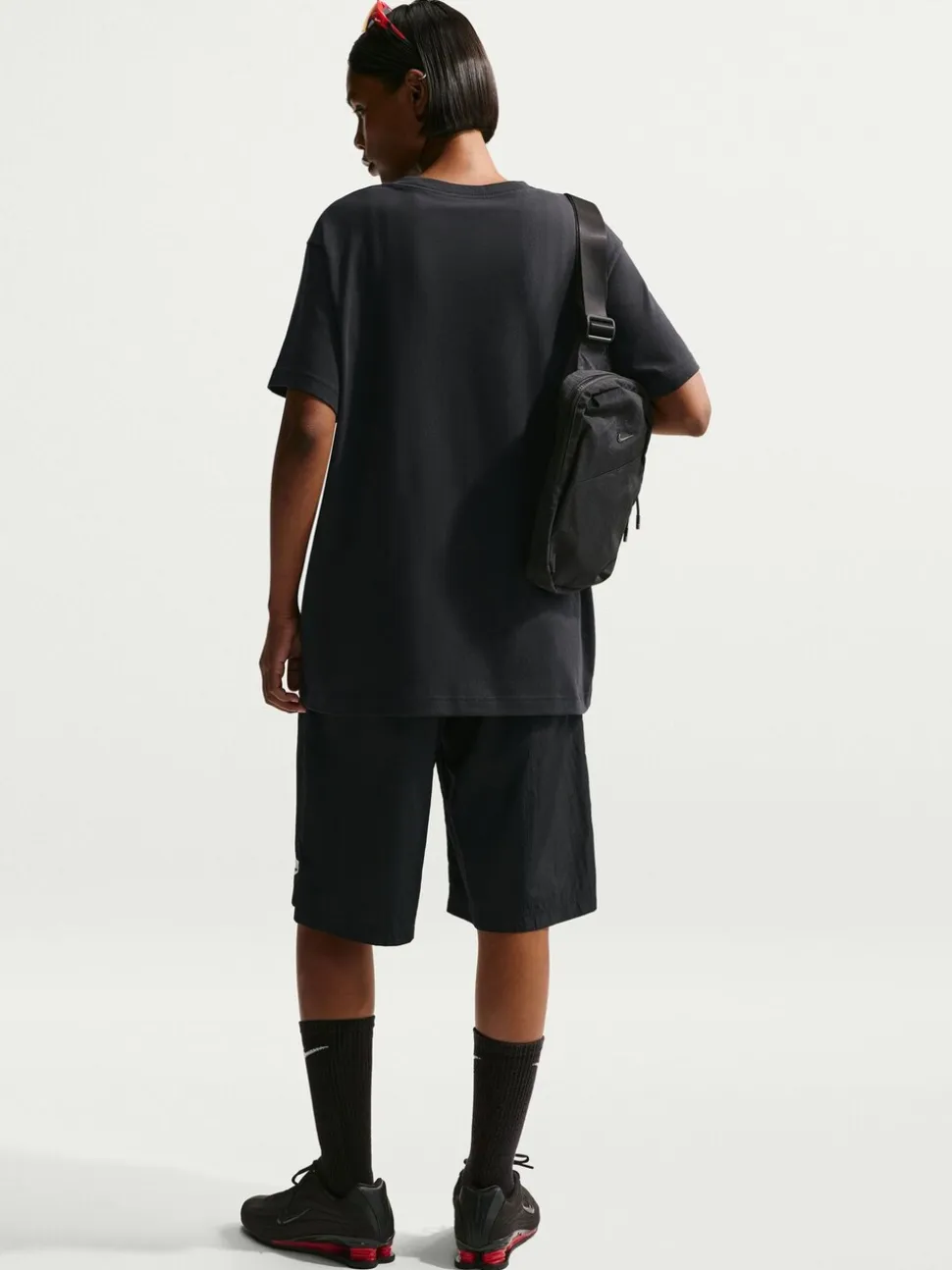 Zwart - Nike Sportswear Essential Oversized T-Shirt