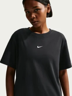 Zwart - Nike Sportswear Essential Oversized T-Shirt