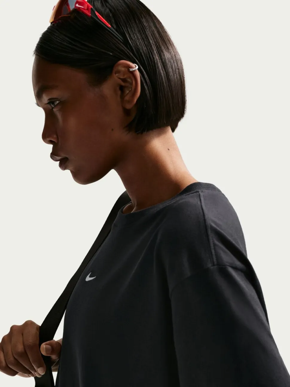 Zwart - Nike Sportswear Essential Oversized T-Shirt
