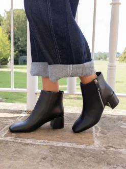 Zwart - Novo Kate Zip Side Square Toe Block Heel Ankle Boots