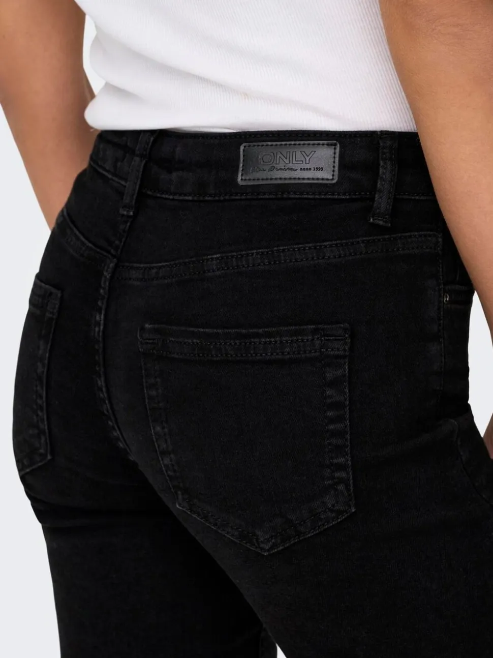 Zwart - ONLY Blush Mid Rise Straight Leg Jeans With Super Stretch