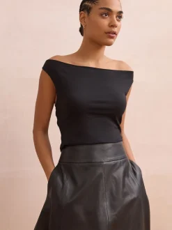 Zwart - Open hals vest