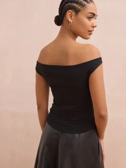 Zwart - Open hals vest