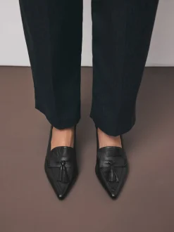 Zwart - Premium Leather With Motionflex Point Toe Tassel Heels Loafers