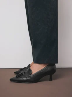 Zwart - Premium Leather With Motionflex Point Toe Tassel Heels Loafers