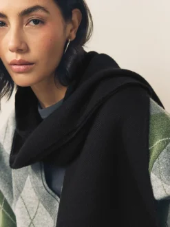 Zwart - Premium Made in Italy Midweight Scarf with Containing Wool
