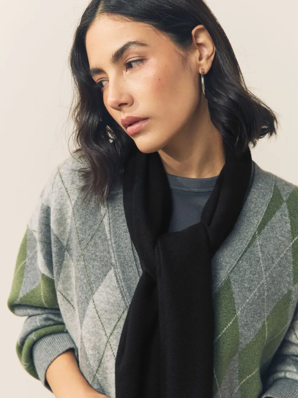 Zwart - Premium Made in Italy Midweight Scarf with Containing Wool