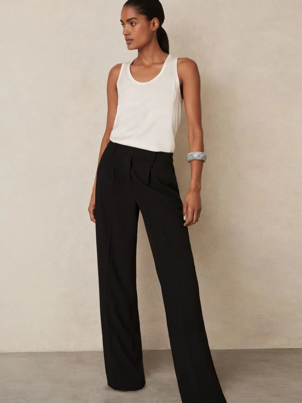 Zwart - Reiss Eden wijde broek van keperstof met elastische tailleband