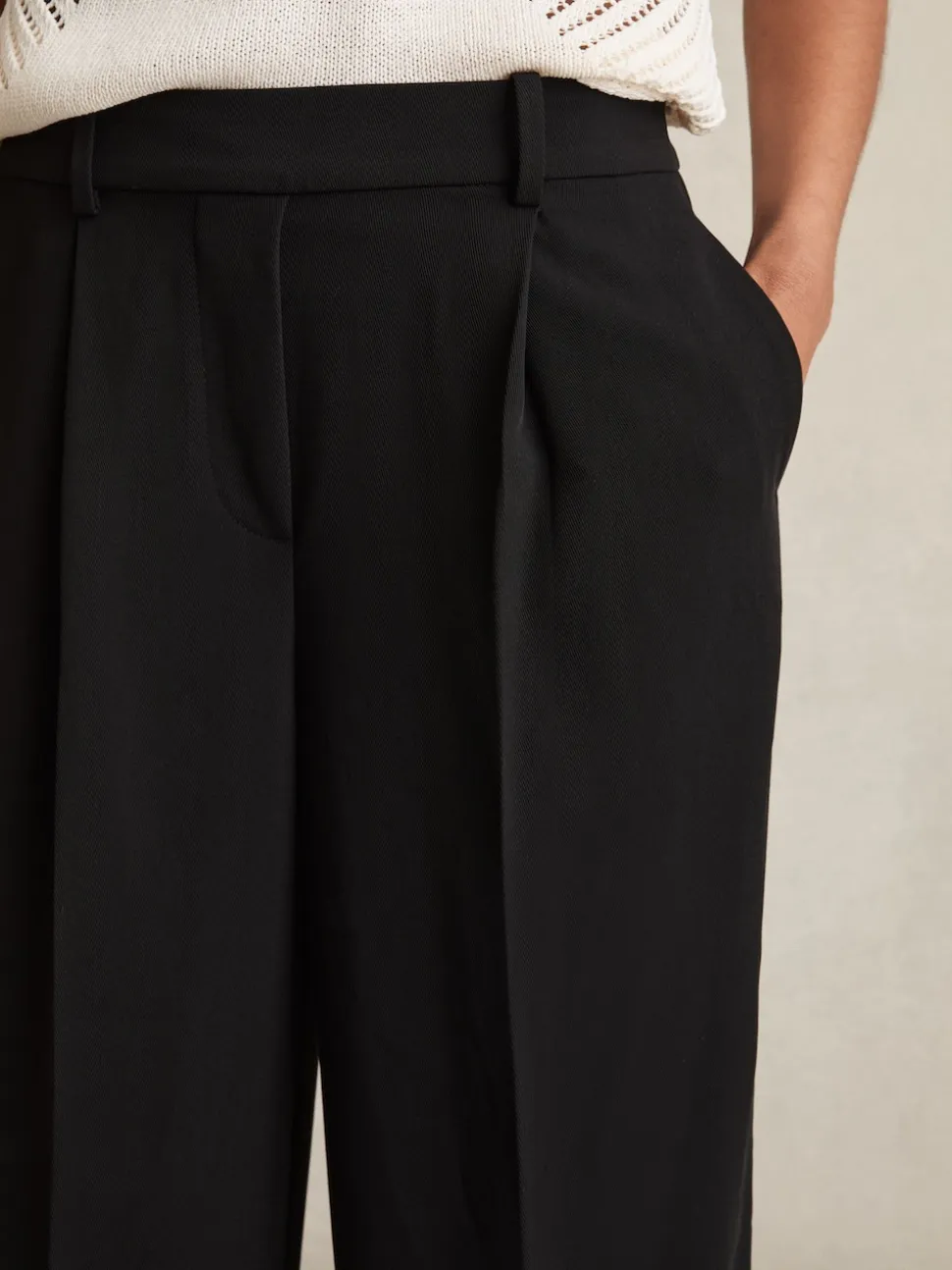 Zwart - Reiss Eden wijde broek van keperstof met elastische tailleband