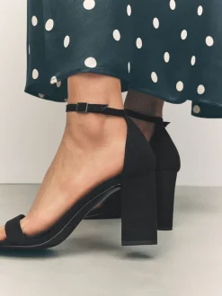 Zwart - Sandalen met blokhak
