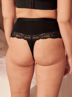 Zwart - Set van 4 vormgevende bikini's met kant op de rug en buikcorrigerend effect