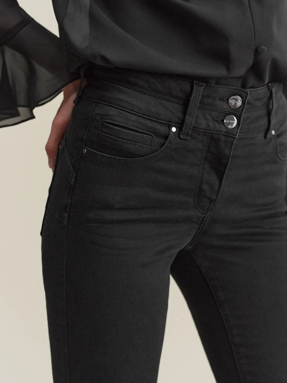Zwart - Skinny jeans met verlengings- en afslankeffect