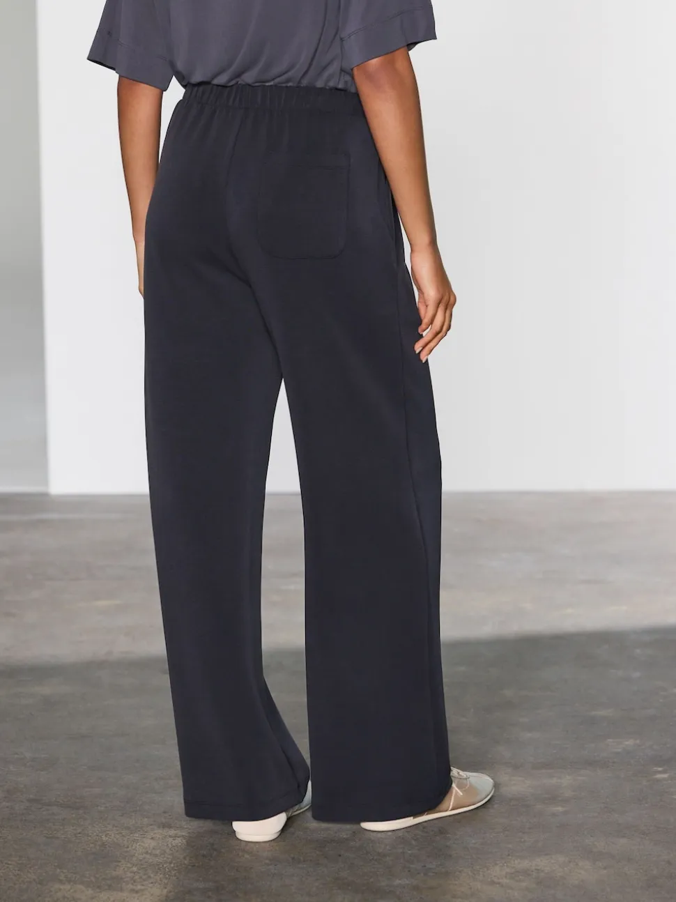 Zwart - Slinky superzachte jersey modal blend wijde pijpen pull-on broek