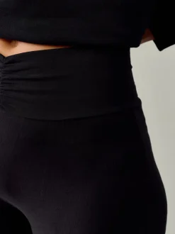 Zwart - Soft Touch Rib Ruched Flare Leggings