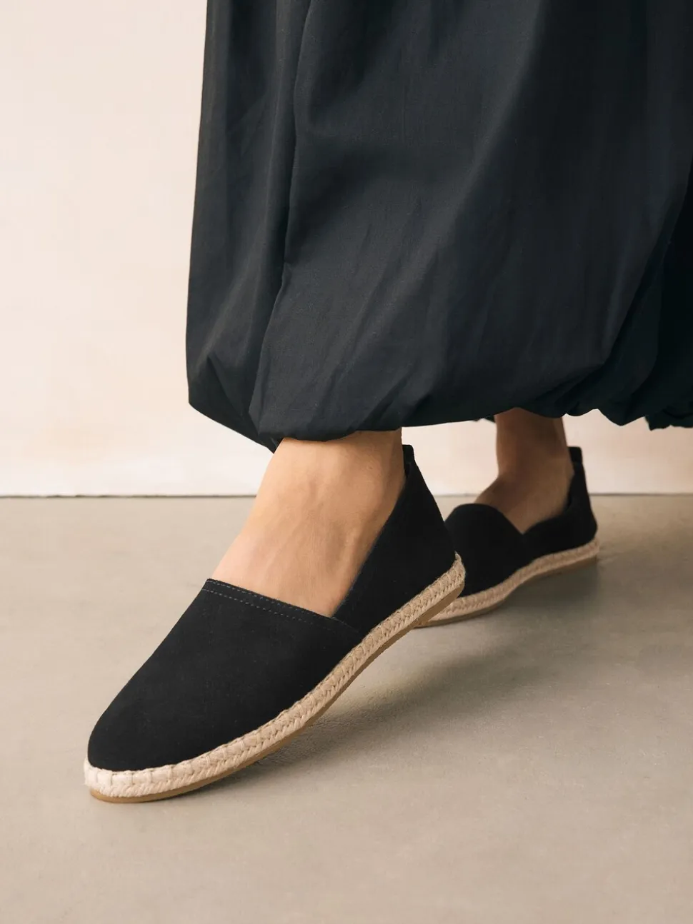Zwart - Suède espadrilles met dichte neus