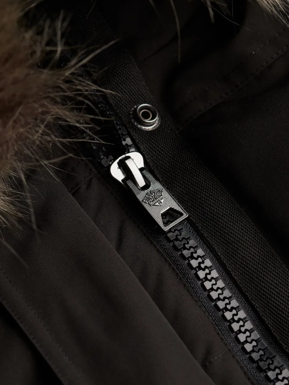 Zwart - Superdry Everest bomberjack met capuchon