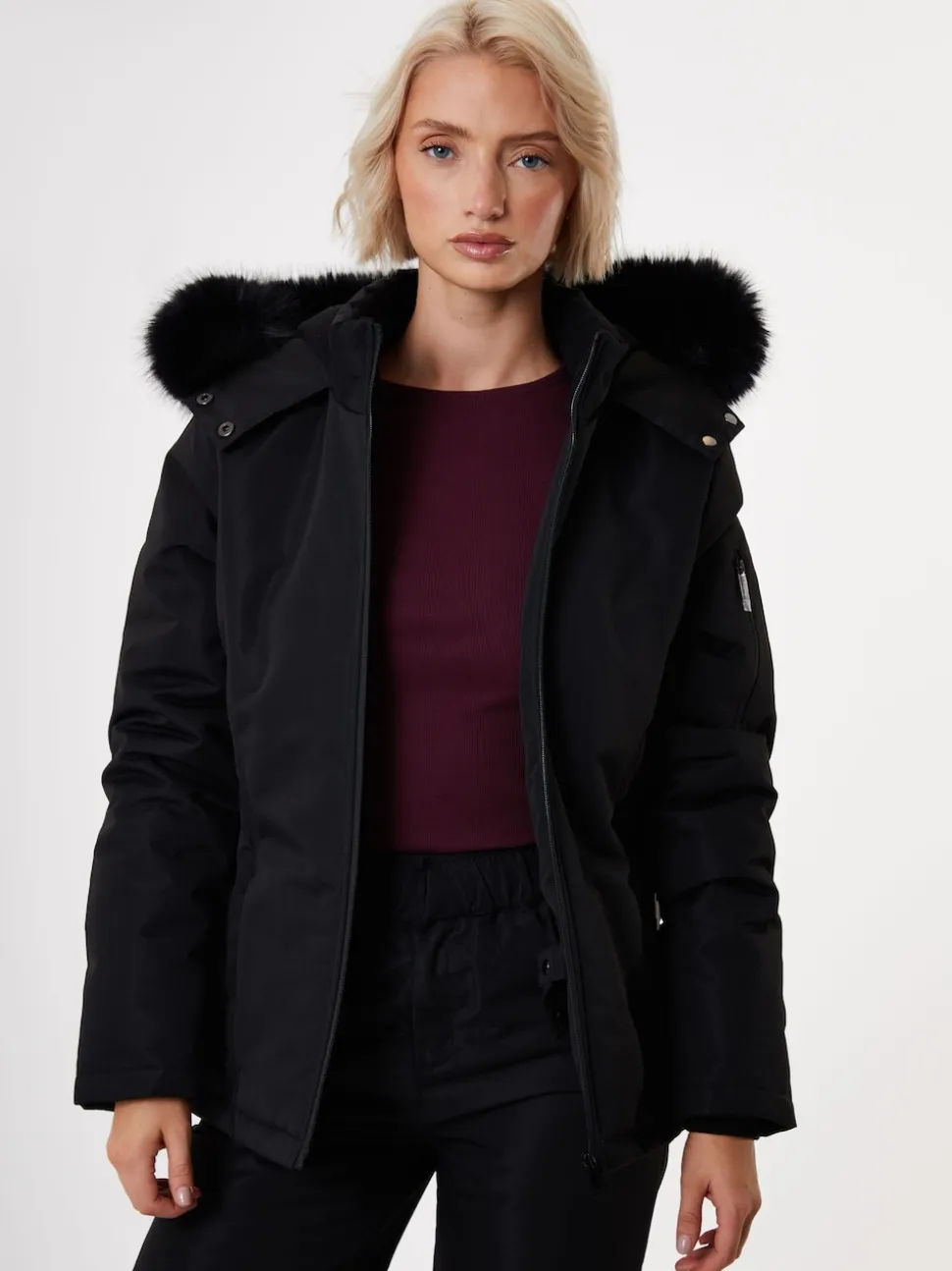 Zwart - Threadbare - Gewatteerde ski-jas met riem