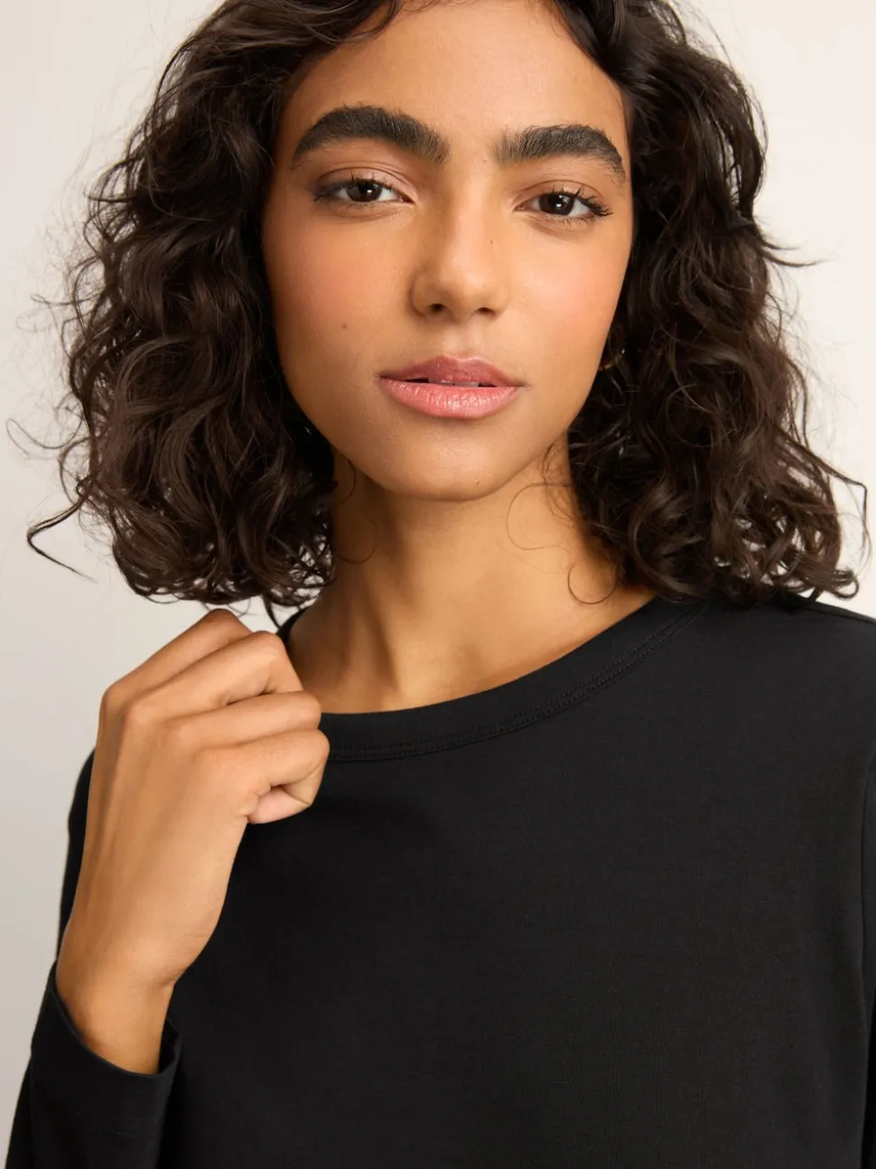 Zwart - T-shirt met lange mouwen en ronde hals